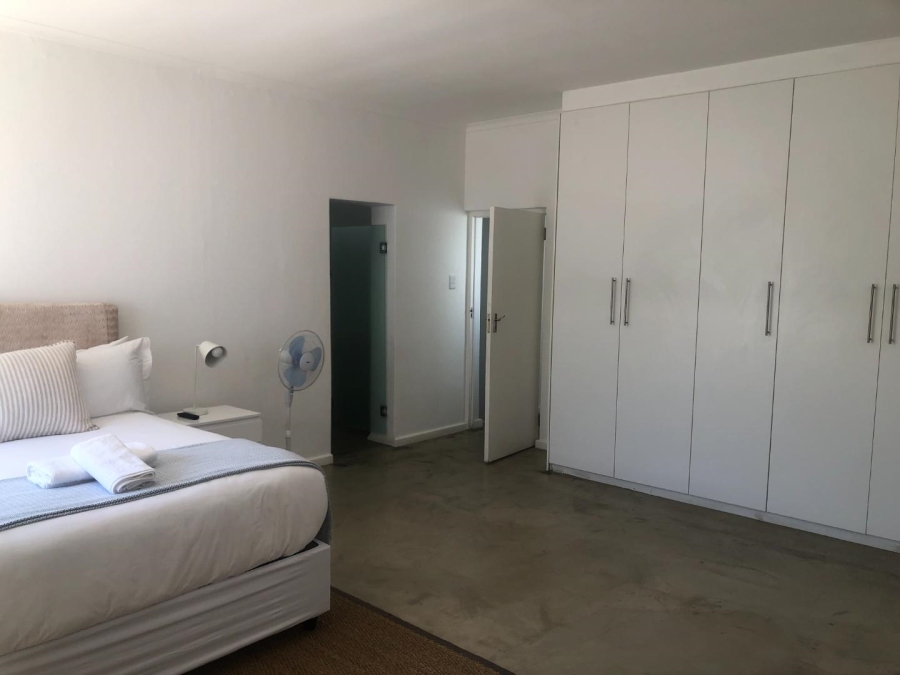 6 Bedroom Property for Sale in Westcliff Western Cape